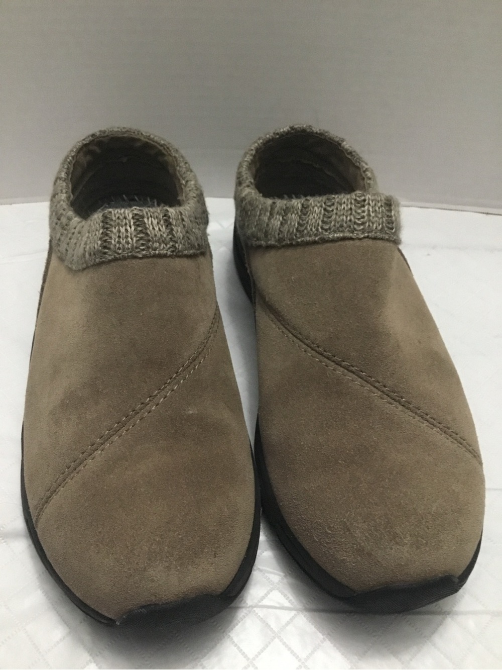Brown Suede Slip-On Comfort Clogs Knit Trim Cushioned Sole Size 7.5 - Picture 3 of 10